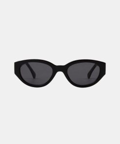 Mand A. Kjærbede | Winnie Sunglasses Black