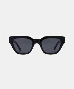 Mand A. Kjærbede | Kaws Sunglasses Black